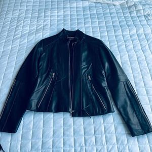 Andrew Marc leather jacket womens medium BLACK
